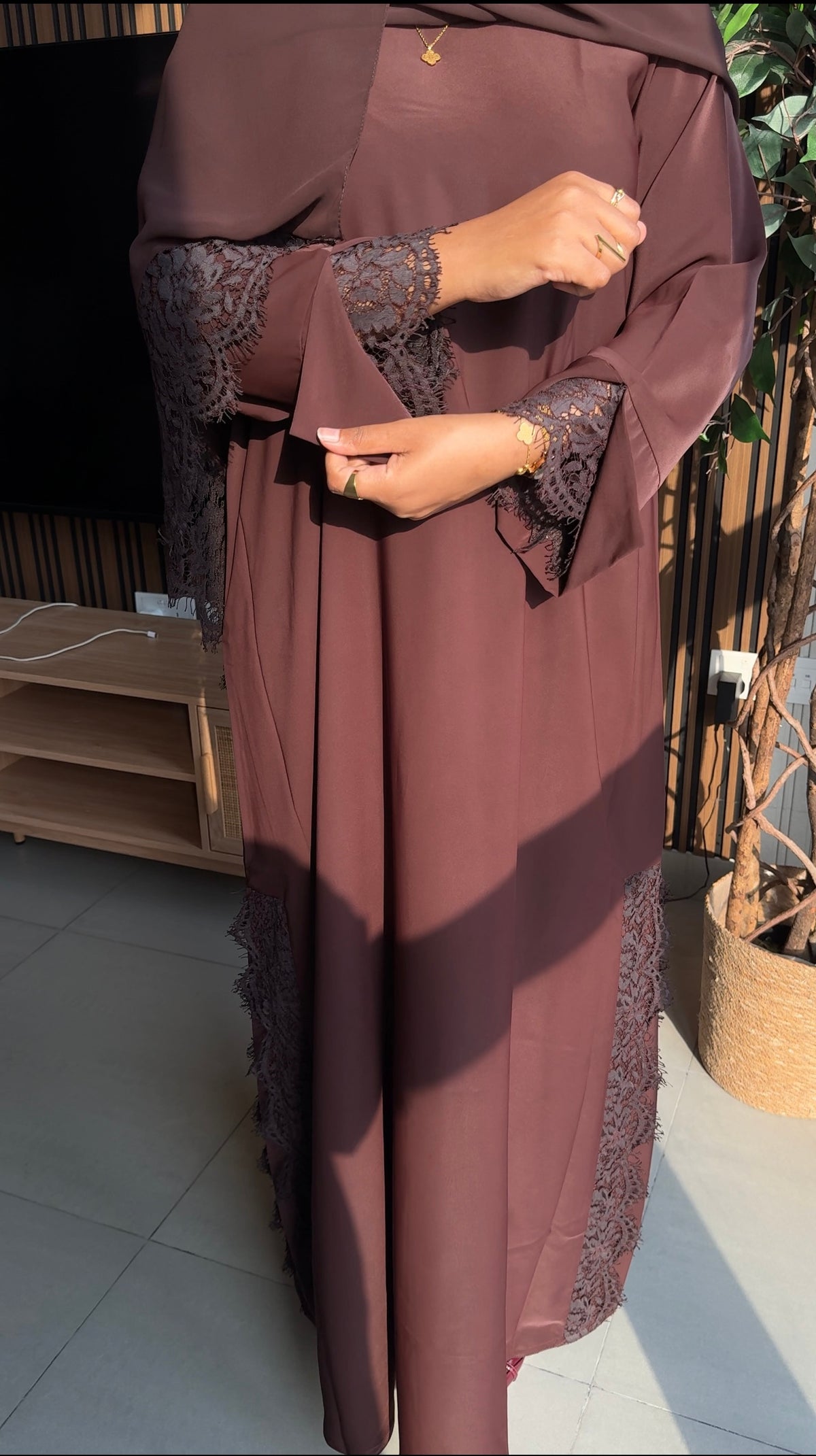 Amara lace abaya